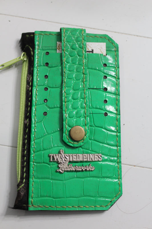 Purse Pal Green Embossed with HOH